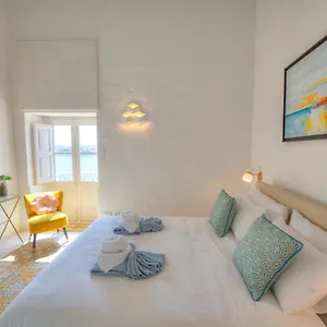 https://spacious-maisonette-with-spectacular-views-ibri1-1.qawrahotelsmalta.org